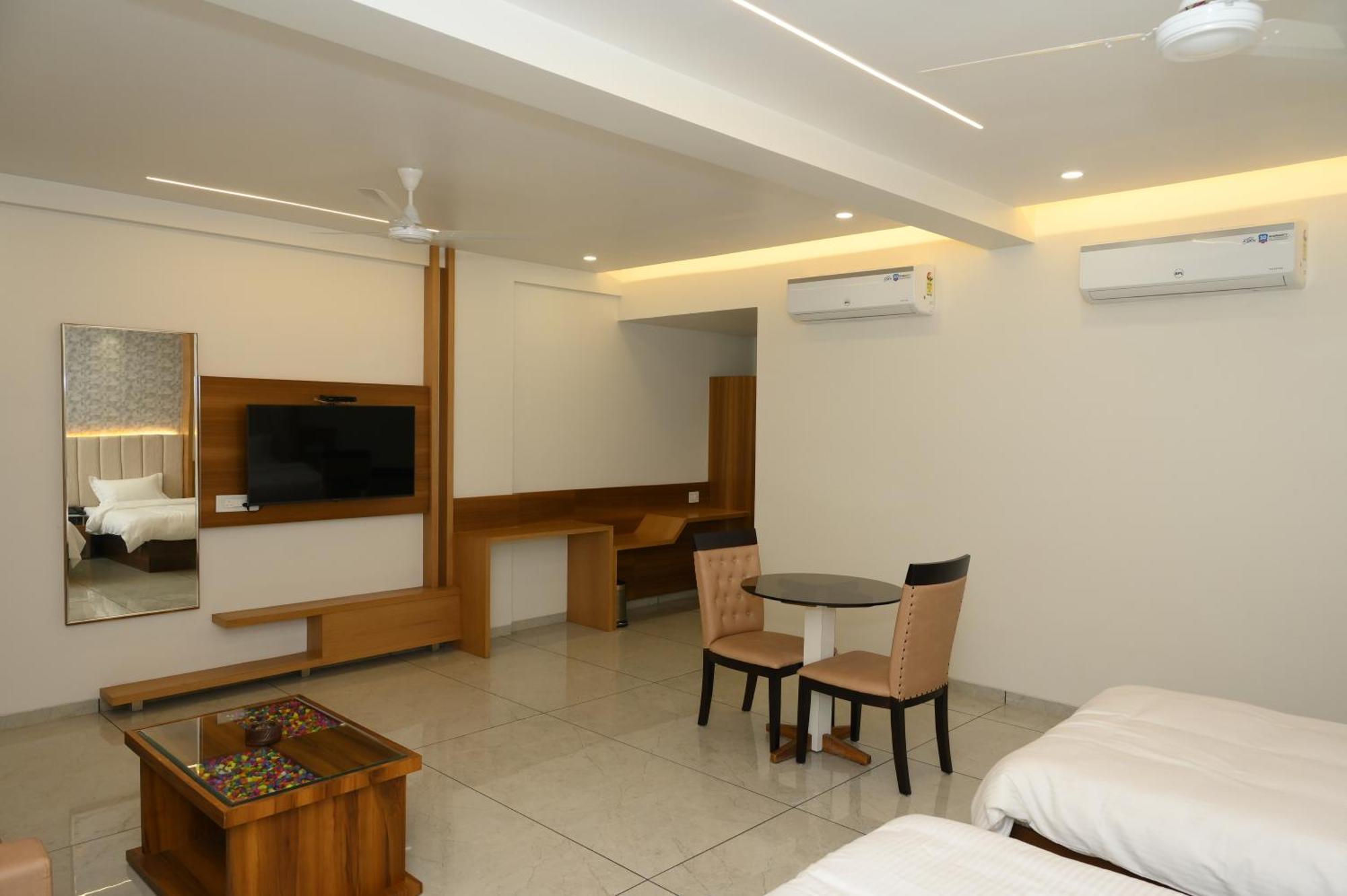 Hotel Parqotel Arnāla Esterno foto